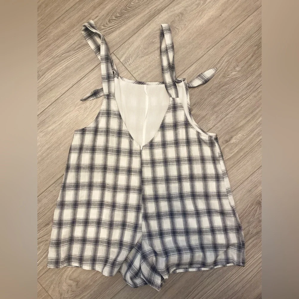 Spring Overalls - Picture 2 of 3